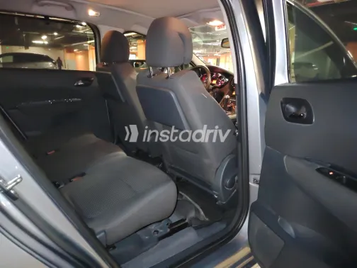 Peugeot 5008 2017 Gray Automatic Used for Sale in Greater Cairo ( Cairo + Giza) - 5