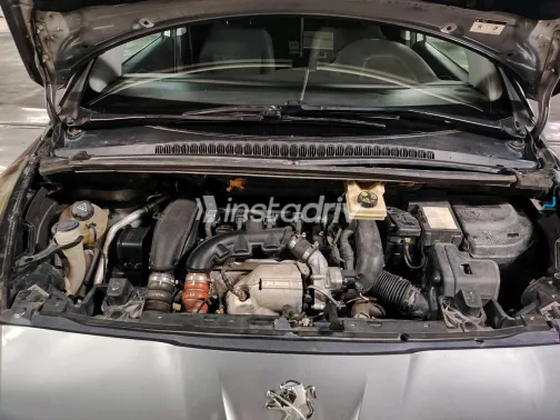Peugeot 5008 2017 Gray Automatic Used for Sale in Greater Cairo ( Cairo + Giza) - 6