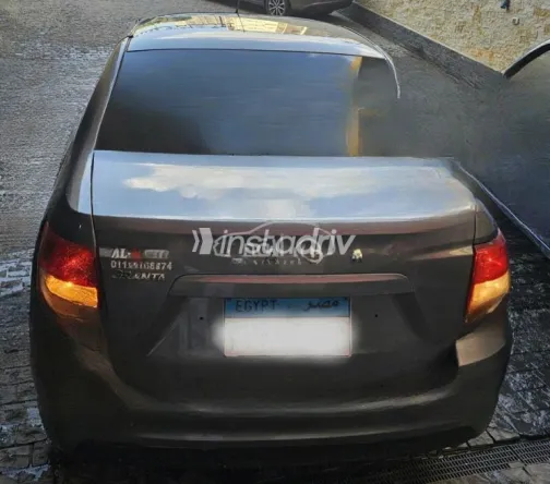 Lada Granta 2021 Gray Automatic Used for Sale in Nasr city - 3