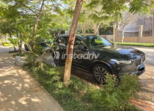 فولفو XC90 2022 رمادي غامق أوتوماتيك مستعملة للبيع في القاهرة الكبرى ( القاهرة - الجيزة) - 1