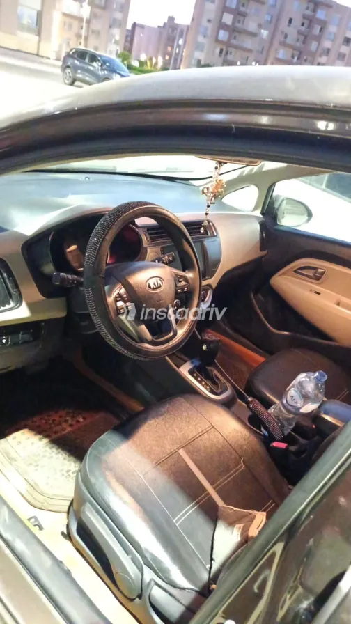 Kia Rio 2015 Brown Automatic Used for Sale in Greater Cairo ( Cairo + Giza) - 3