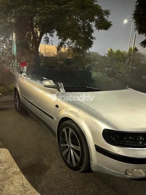 Volkswagen Passat 2000 Silver Manual Used for Sale in Cairo - 2