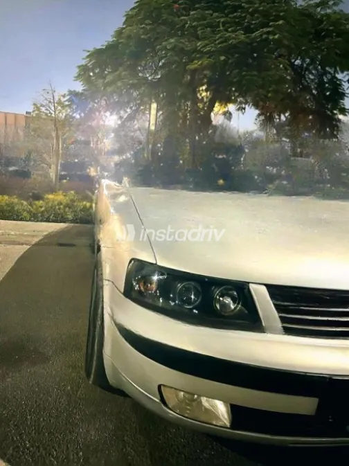 Volkswagen Passat 2000 Silver Manual Used for Sale in Cairo - 5