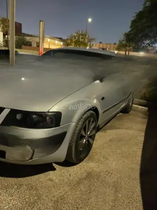 Volkswagen Passat 2000 Silver Manual Used for Sale in Cairo