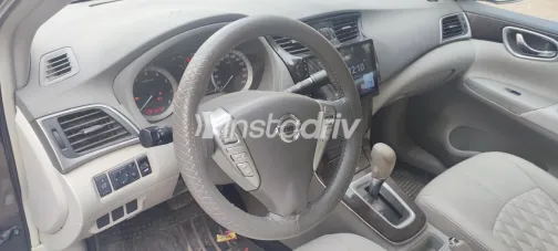 Nissan Sentra 2017 Gray Automatic Used for Sale in Greater Cairo ( Cairo + Giza) - 4
