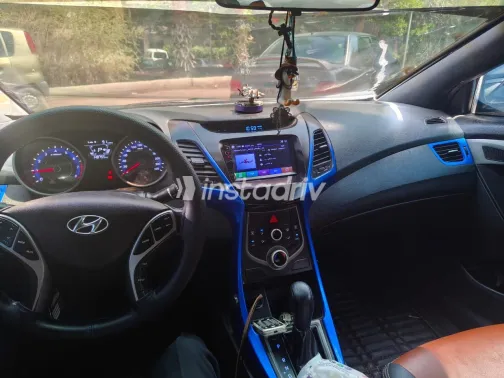 Hyundai Elantra 2016 Black Automatic Used for Sale in Greater Cairo ( Cairo + Giza) - 3