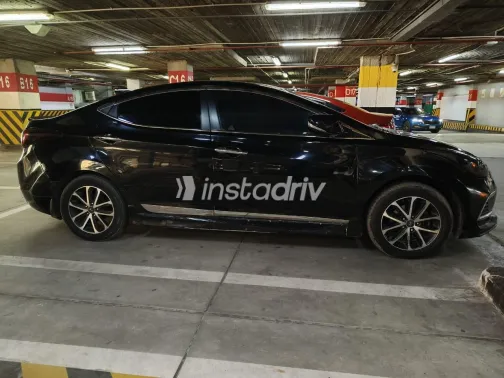 Hyundai Elantra 2016 Black Automatic Used for Sale in Greater Cairo ( Cairo + Giza) - 5