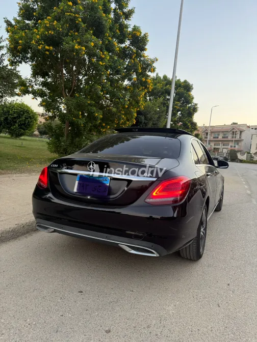 Mercedes C 180 2020 Black Automatic Used for Sale in Greater Cairo ( Cairo + Giza) - 5