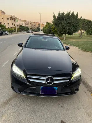 Mercedes C 180 2020 Black Automatic Used for Sale in Greater Cairo ( Cairo + Giza)