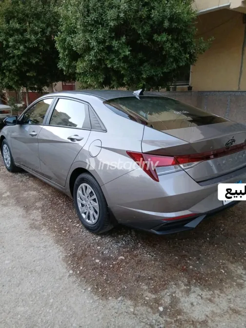 هيونداي إلنترا سى ان 7 2022 رمادي أوتوماتيك مستعملة للبيع في القاهرة الكبرى ( القاهرة - الجيزة) - 3