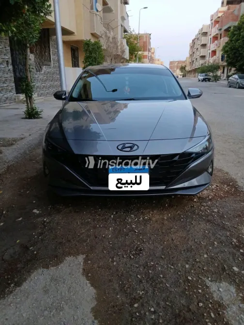 هيونداي إلنترا سى ان 7 2022 رمادي أوتوماتيك مستعملة للبيع في القاهرة الكبرى ( القاهرة - الجيزة) - 5
