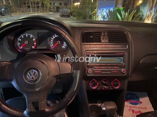 Volkswagen Polo 2011 White Automatic Used for Sale in Greater Cairo ( Cairo + Giza) - 6