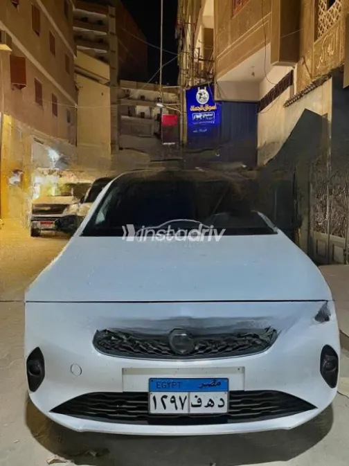 اوبل كورسا 2022 أبيض أوتوماتيك مستعملة للبيع في المنصورة - 1