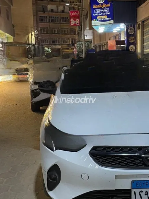 اوبل كورسا 2022 أبيض أوتوماتيك مستعملة للبيع في المنصورة - 2