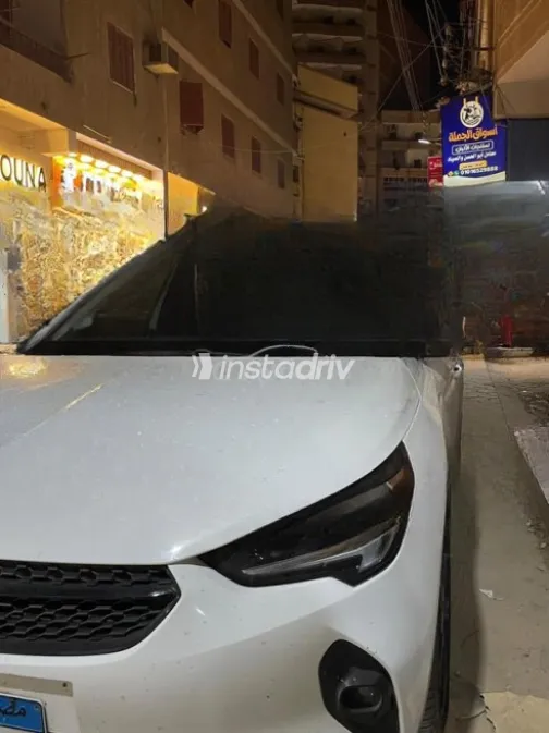 اوبل كورسا 2022 أبيض أوتوماتيك مستعملة للبيع في المنصورة - 3