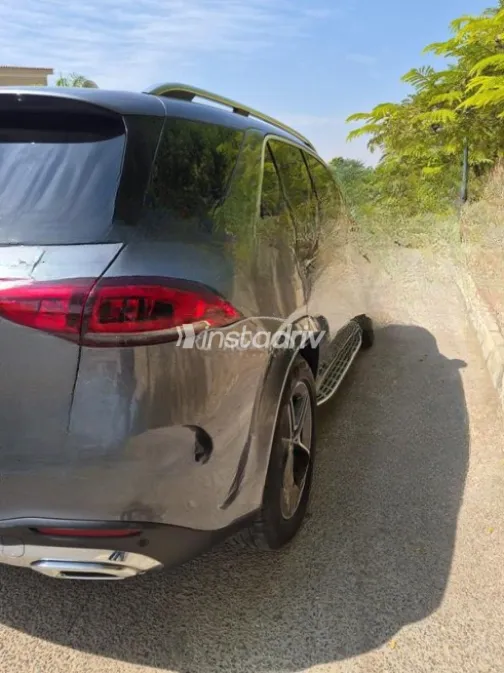 Mercedes GLE 450 2023 Gray Automatic Used for Sale in Madinaty - 4