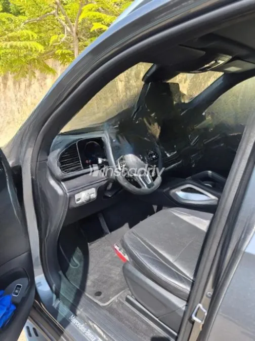 Mercedes GLE 450 2023 Gray Automatic Used for Sale in Madinaty - 5