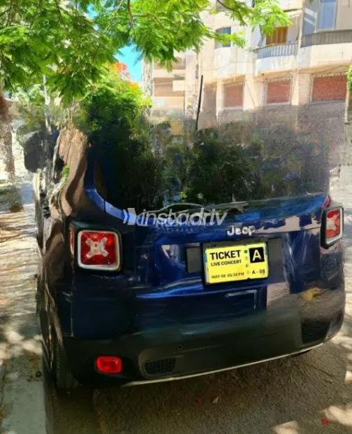 جيب رينيجيد 2019 أزرق أوتوماتيك مستعملة للبيع في الإسكندرية - 3