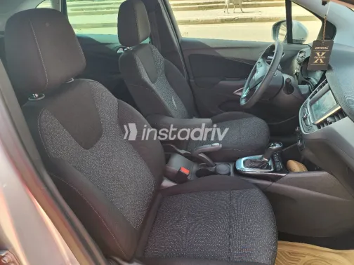 Opel Crossland 2018 Silver Automatic Used for Sale in Greater Cairo ( Cairo + Giza) - 3