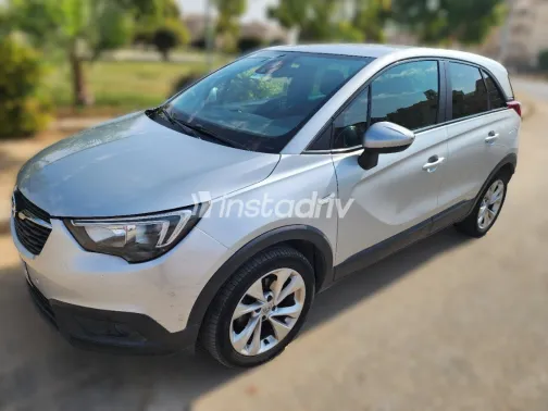 Opel Crossland 2018 Silver Automatic Used for Sale in Greater Cairo ( Cairo + Giza) - 4