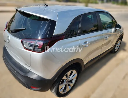 Opel Crossland 2018 Silver Automatic Used for Sale in Greater Cairo ( Cairo + Giza) - 8