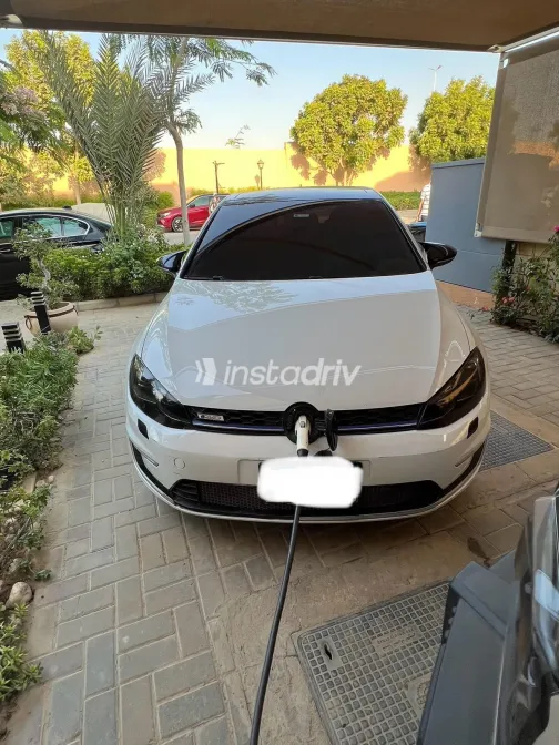 Volkswagen Golf 2021 White Automatic Used for Sale in Greater Cairo ( Cairo + Giza) - 4