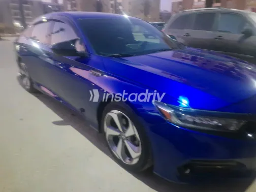 هوندا أكورد 2019 أزرق أوتوماتيك مستعملة للبيع في القاهرة الكبرى ( القاهرة - الجيزة) - 6