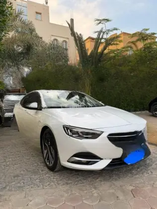 اوبل أنسيجنيا 2020 أبيض أوتوماتيك مستعملة للبيع في القاهرة