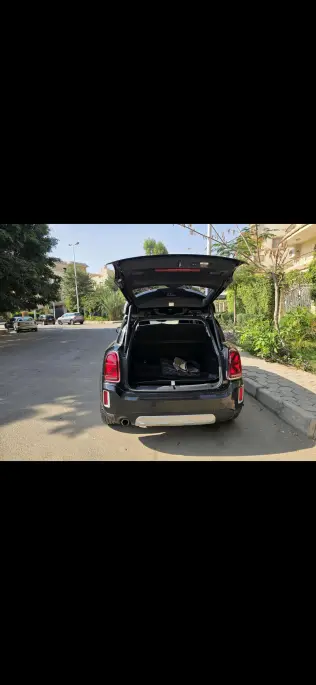 مينى كانترى مان 2021 أسود أوتوماتيك مستعملة للبيع في القاهرة الكبرى ( القاهرة - الجيزة)
