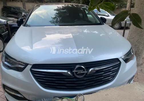 Opel Grandland 2019 White Automatic Used for Sale in Greater Cairo ( Cairo + Giza) - 2