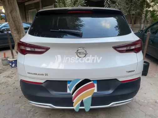 Opel Grandland 2019 White Automatic Used for Sale in Greater Cairo ( Cairo + Giza) - 3
