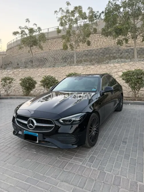 Mercedes C 180 2022 Black Automatic Used for Sale in Greater Cairo ( Cairo + Giza) - 1