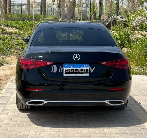 Mercedes C 180 2022 Black Automatic Used for Sale in Greater Cairo ( Cairo + Giza) - 7