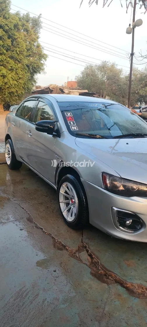 Mitsubishi Lancer EX Shark 2017 Silver Automatic Used for Sale in Greater Cairo ( Cairo + Giza) - 4