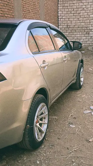 Mitsubishi Lancer EX Shark 2017 Silver Automatic Used for Sale in Greater Cairo ( Cairo + Giza)