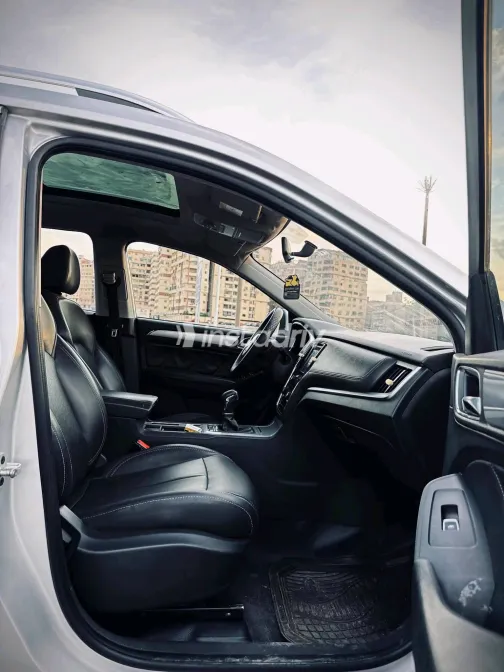 MG Rx5 2019 Silver Automatic Used for Sale in Greater Cairo ( Cairo + Giza) - 4