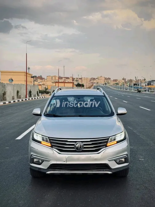 MG Rx5 2019 Silver Automatic Used for Sale in Greater Cairo ( Cairo + Giza) - 10