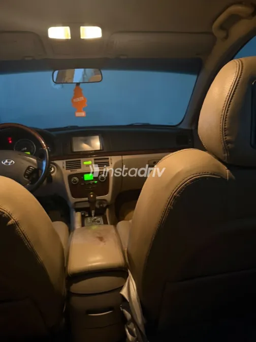 Hyundai Sonata 2010 Black Automatic Used for Sale in Greater Cairo ( Cairo + Giza) - 2