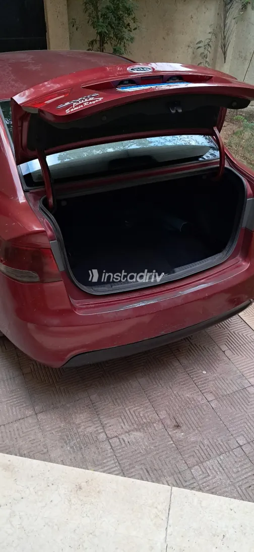 Kia Cerato 2010 White Automatic Used for Sale in Greater Cairo ( Cairo + Giza) - 4