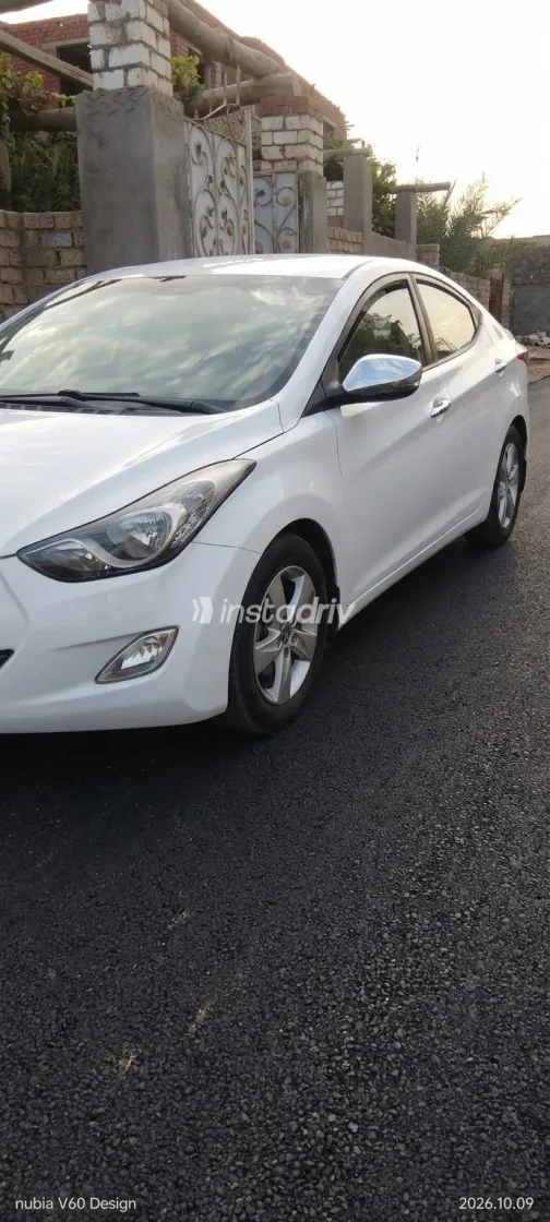 Hyundai Elantra MD 2012 White Automatic Used for Sale in Greater Cairo ( Cairo + Giza) - 1