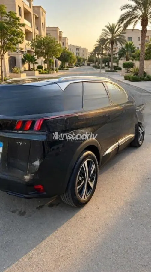 Peugeot 3008 2019 Black Automatic Used for Sale in El Manial - 4