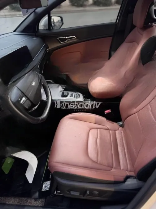 Kia Sportage 2025 White Automatic Used for Sale in Cairo - 9