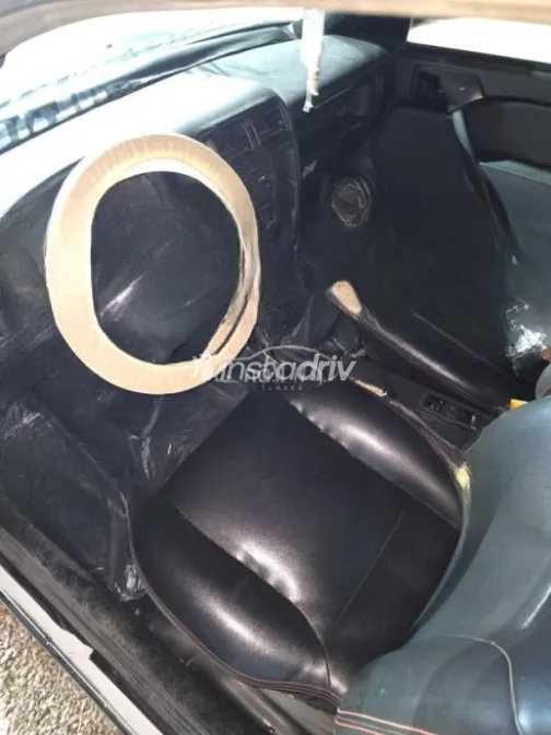 Opel Vectra 1995 Petroleum Manual Used for Sale in El Minya - 1