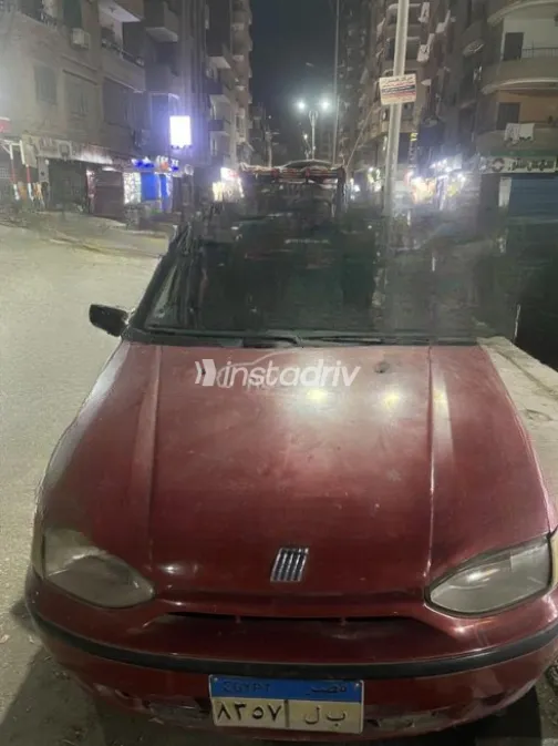 Fiat Siena 2000 Red Manual Used for Sale in El Haram - 1