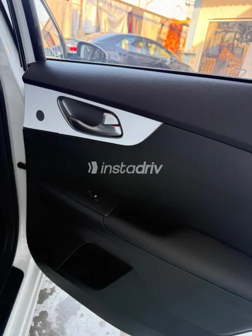 Kia K3 2022 White Automatic Used for Sale in Greater Cairo ( Cairo + Giza) - 6