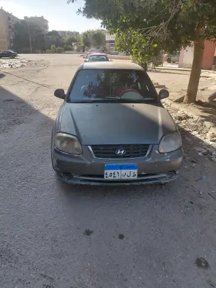هيونداي فيرنا 2015 رمادي غامق يدوي مستعملة للبيع في القاهرة الكبرى ( القاهرة - الجيزة)