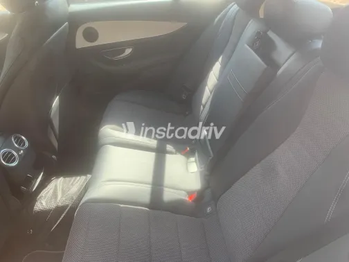 Mercedes E 200 2022 Black Automatic Used for Sale in Greater Cairo ( Cairo + Giza) - 3
