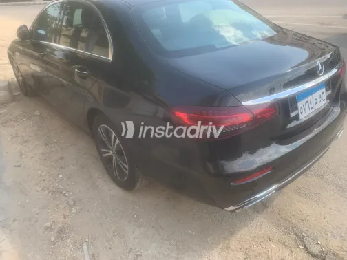 Mercedes E 200 2022 Black Automatic Used for Sale in Greater Cairo ( Cairo + Giza) - 6