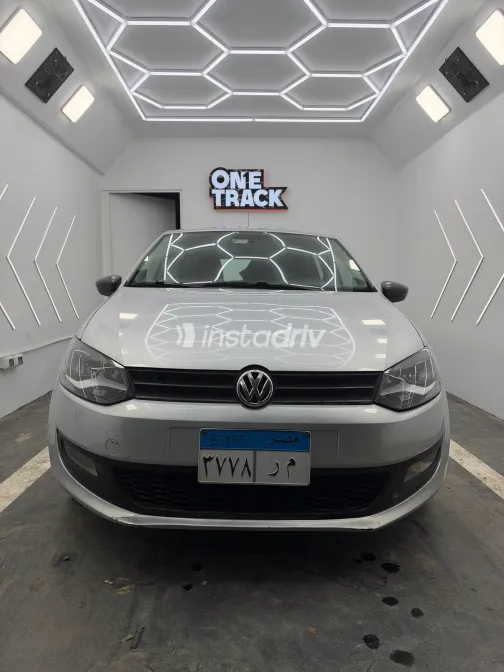 Volkswagen Polo 2010 Silver Automatic Used for Sale in Greater Cairo ( Cairo + Giza) - 2