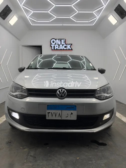 Volkswagen Polo 2010 Silver Automatic Used for Sale in Greater Cairo ( Cairo + Giza) - 3